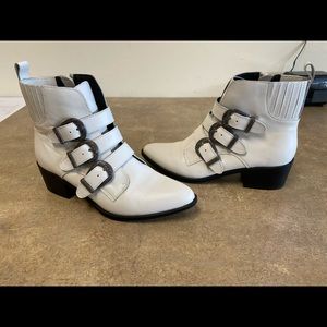 Brand New Steve Madden Western Boots